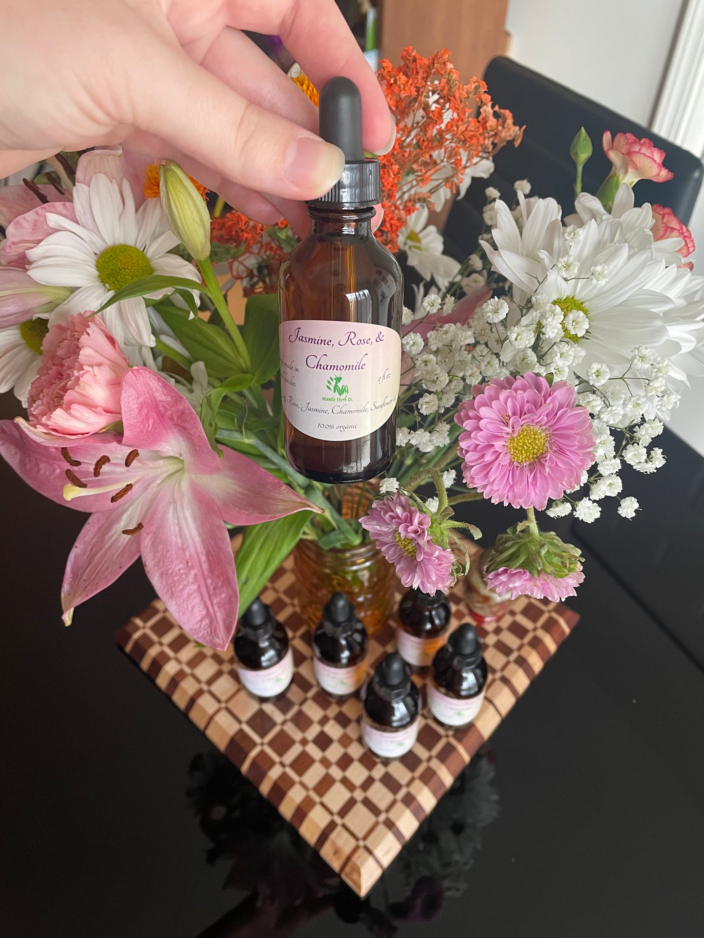 Jasmine, Rose & Chamomile oil